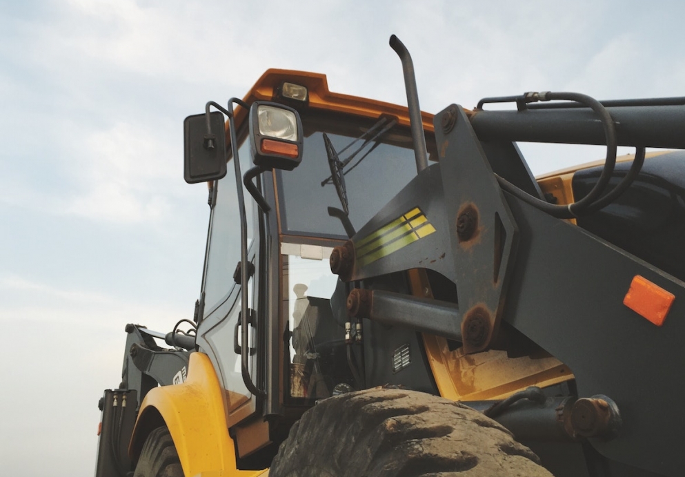 Finalizacja prac porządkowych na działce miejskiej przeznaczonej pod inwestycje oświatowe