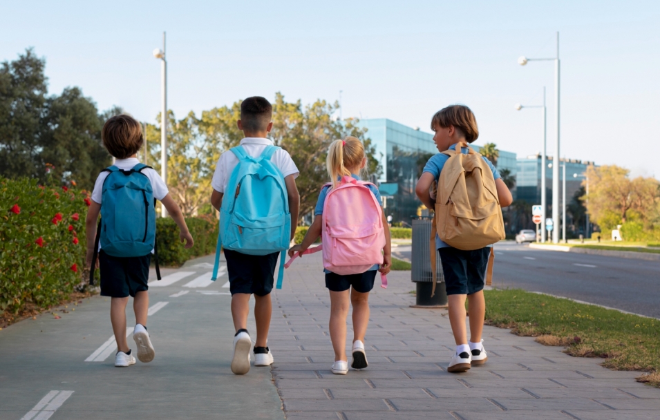 Zagrożenie dla dzieci w Ursusie z powodu nieodpowiednio zabezpieczonych prac remontowych