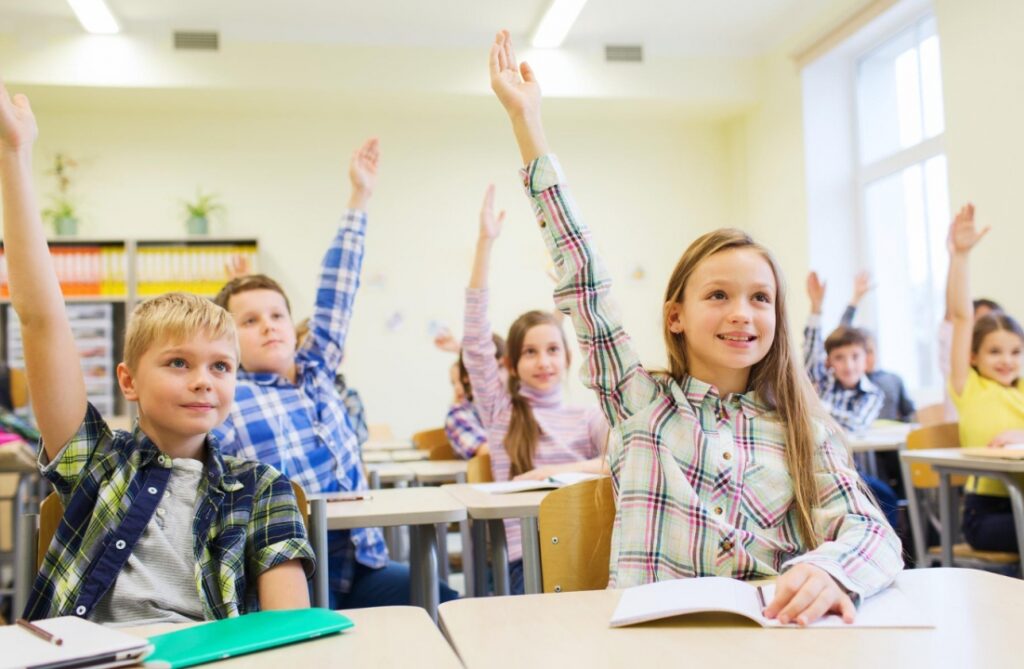 Dzieci z Przedszkola nr 418 w Ursusie rozpoczynają naukę o bezpieczeństwie od spotkania z policją