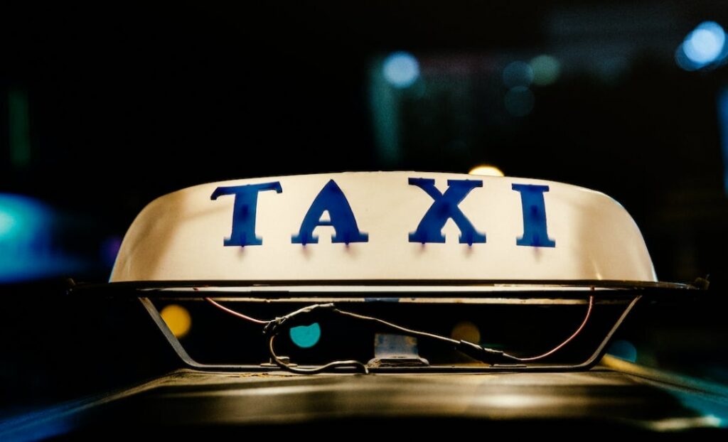 Akcja "PRZEWOZY 2023" – Kontrola przewoźników na drogach Warszawy w ramach działań Komendy Stołecznej Policji