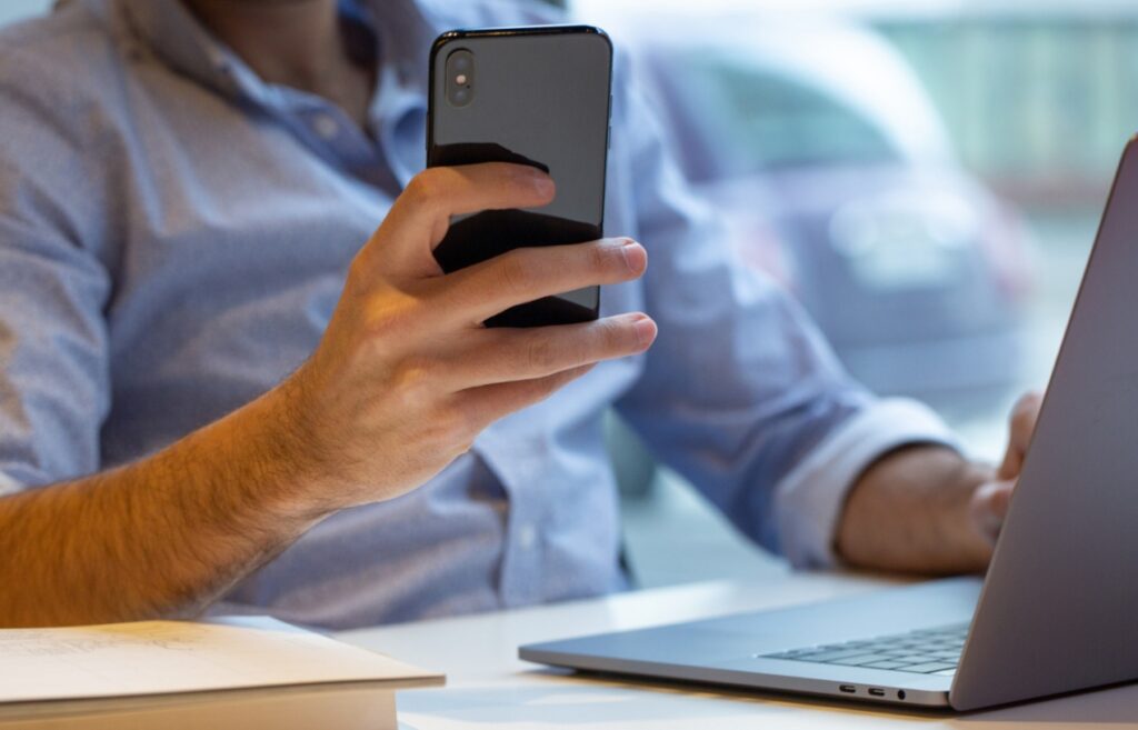 Warszawskie Miejskie Centrum Kontaktu 19115 – Innowacyjny Sposób na Komunikację z Mieszkańcami