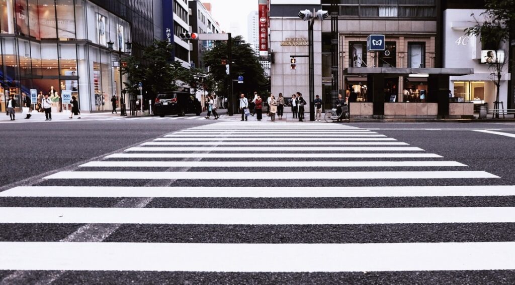 Intensywne działania prewencyjno-kontrolne Komendy Stołecznej Policji na rzecz bezpieczeństwa pieszych