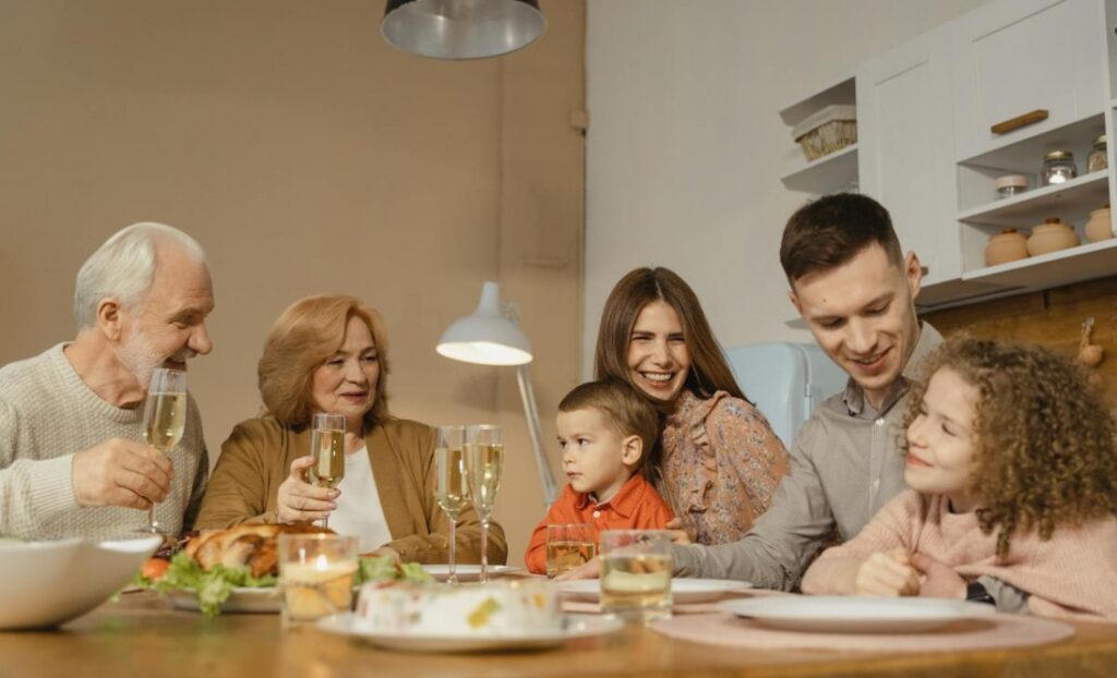 Zapowiedź zbliżającego się Dnia Babci i Dziadka oraz zaproszenie do konkursu