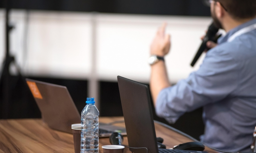 Ochrona obywateli przed oszustami finansowymi – akcja edukacyjna Policji i Ośrodka Pomocy Społecznej Dzielnicy Włochy