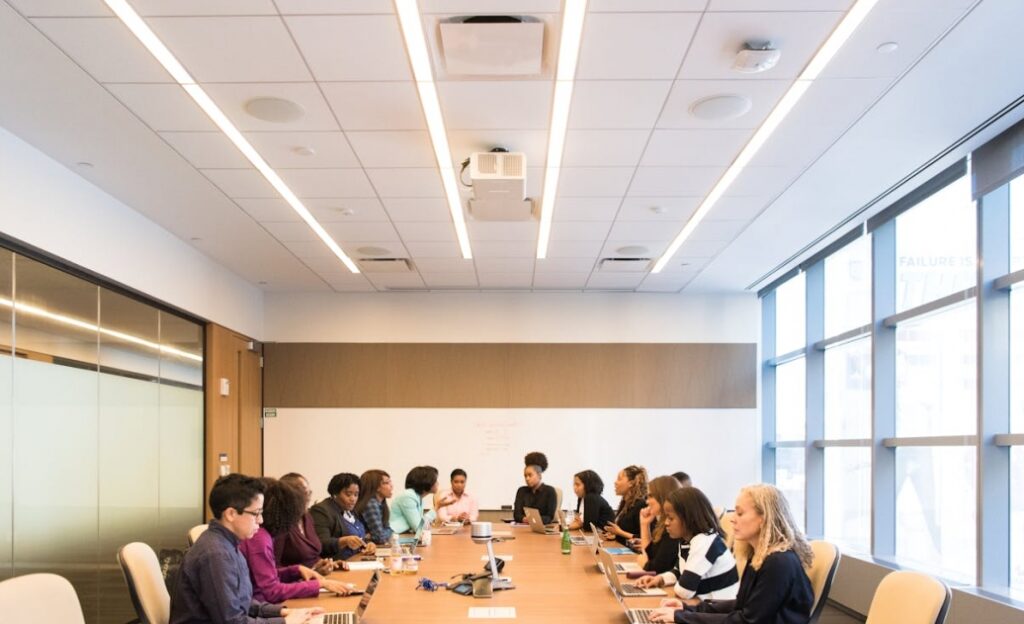 Przetarg na budowę dróg dojazdowych do wiaduktu WD-64: Osiem firm zgłosiło swoje oferty