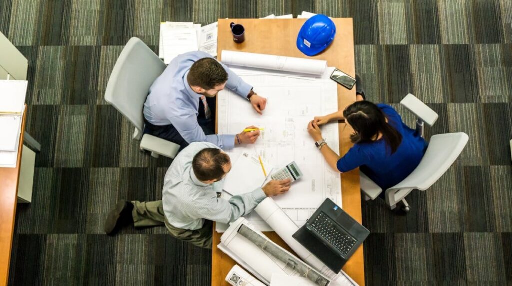 Reorganizacja skrzyżowania Keniga-Wojciechowskiego: Zmniejszenie miejsc parkingowych na rzecz terenów zielonych