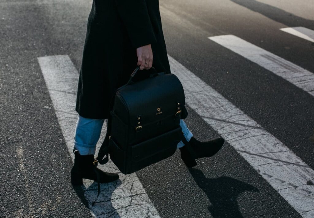 Zlecono projektowanie oświetlenia dla 188 przejść dla pieszych w 14 rejonach Warszawy