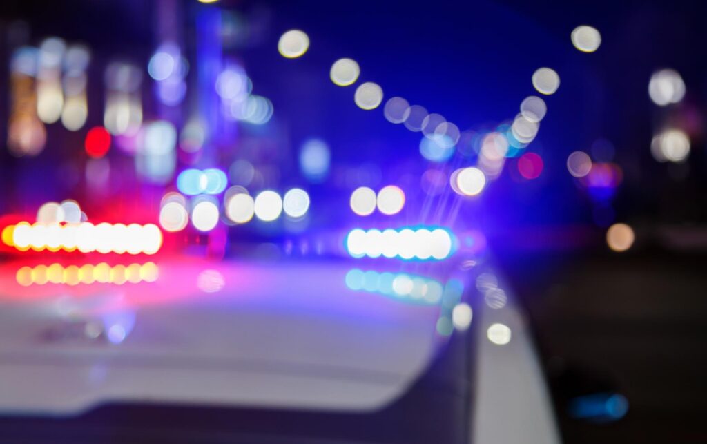 Funkcjonariusze policji z Ochoty uczestniczą w wydarzeniu "Nocny Dzień Dziecka"