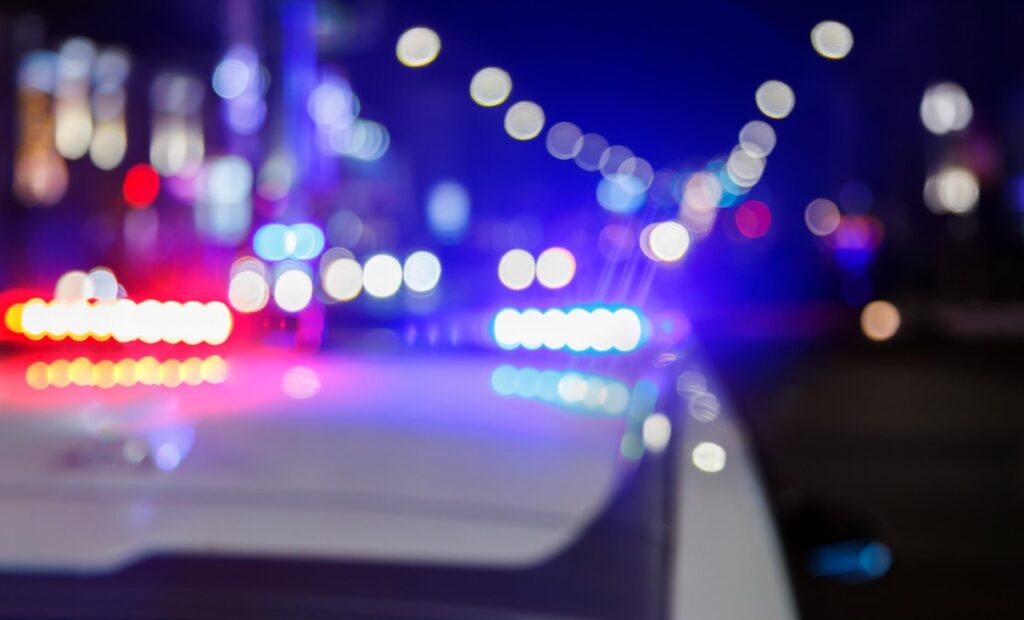 Wsparcie Policji w Warszawie dla bezpieczeństwa dzieci i młodzieży podczas wakacji