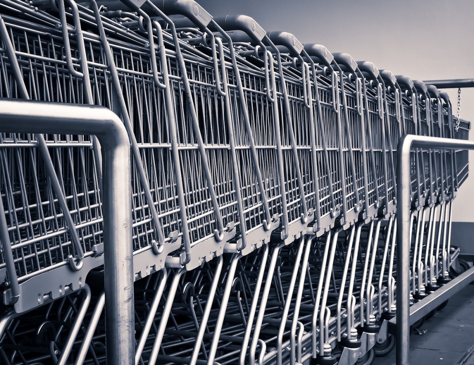 36-letni mężczyzna zatrzymany przez policję Ursus za kradzież rozbójniczą w supermarketach w Warszawie