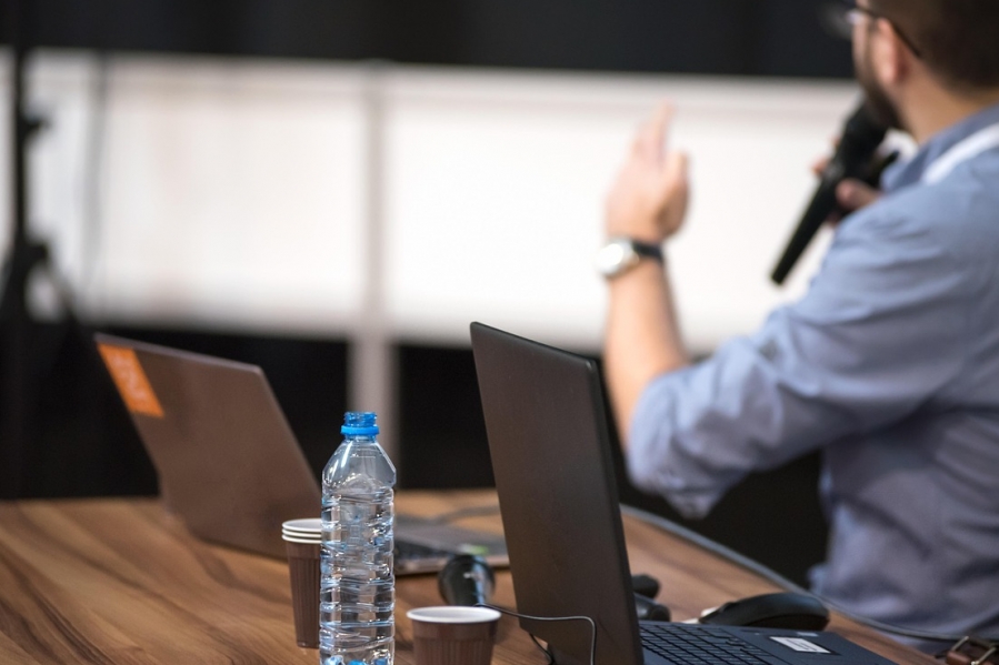 Odbyte spotkanie mieszkańców z burmistrzem Ursusa Bogdanem Olesińskim dotyczące poprawy warunków życia na osiedlu Niedźwiadek