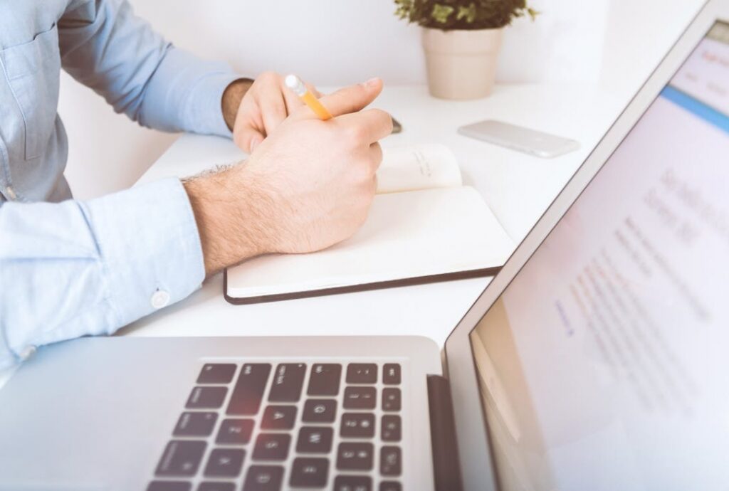 Dzień otwarty pod hasłem "Zaufaj Inżynierowi – Buduj z Pewnością", organizowany przez Mazowiecką Okręgową Izbę Inżynierów Budownictwa i dzielnicę Ursus