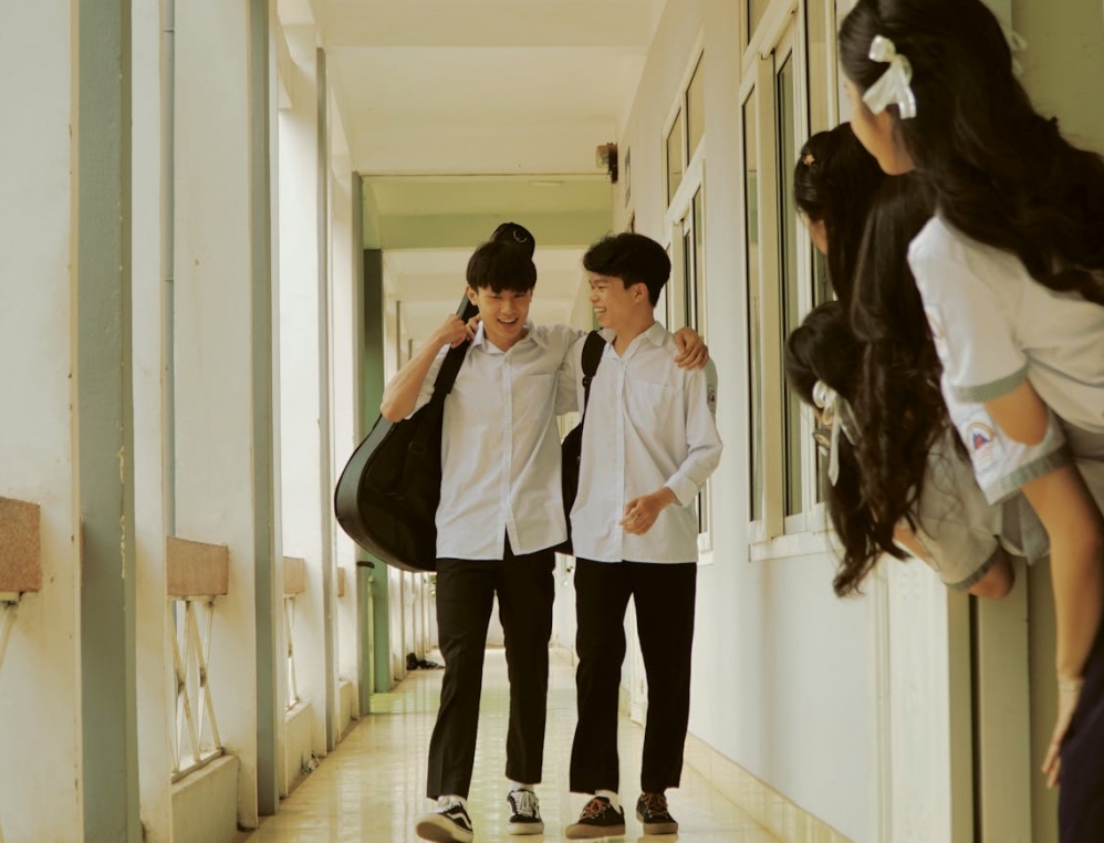 Wielkie ślubowanie pierwszaków w Zespole Szkół nr 42 zlokalizowanym przy ulicy Dzieci Warszawy