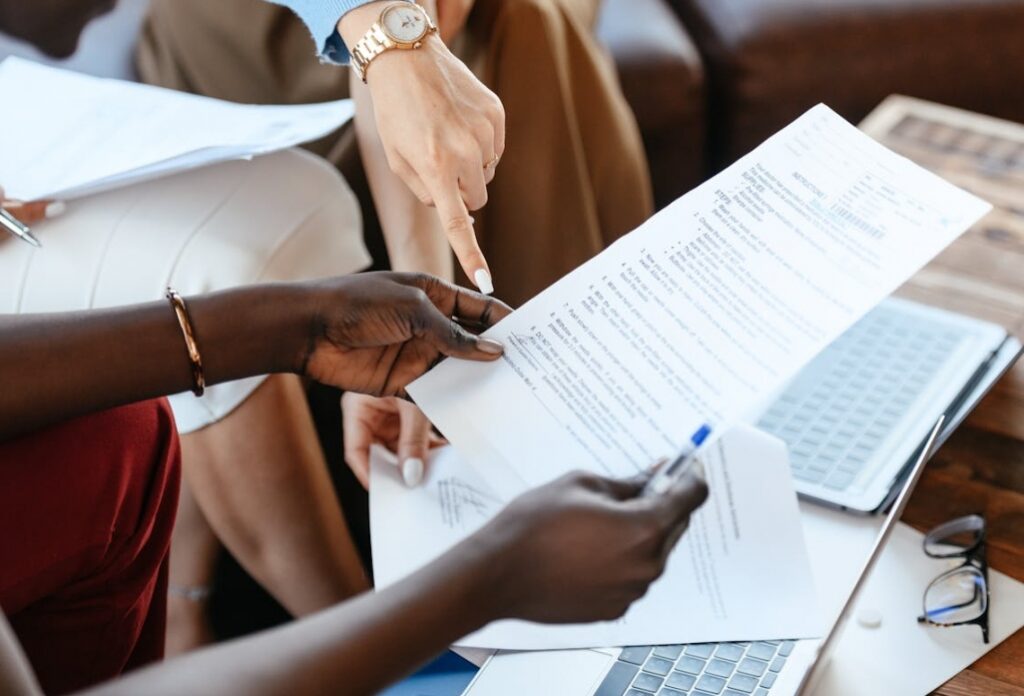 Głos Ursusa w obronie środowiska: Budynek Urzędu Dzielnicy Ursus znów pogrąży się w ciemności